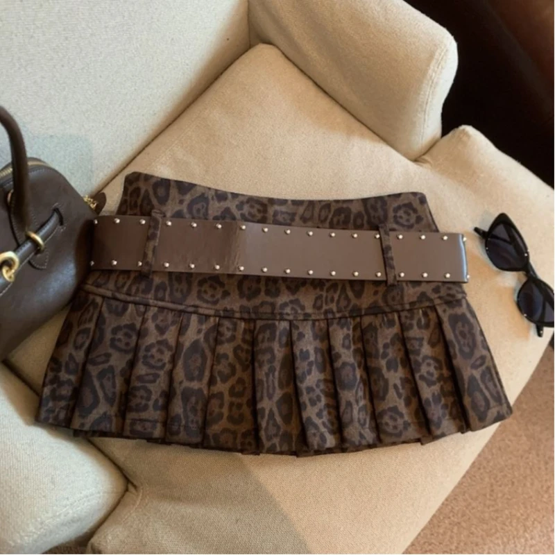 Style américain fille épicée imprimé léopard jupe plissée taille haute Y2K Harajuku fille épicée slim fit à la mode jupe millénaire