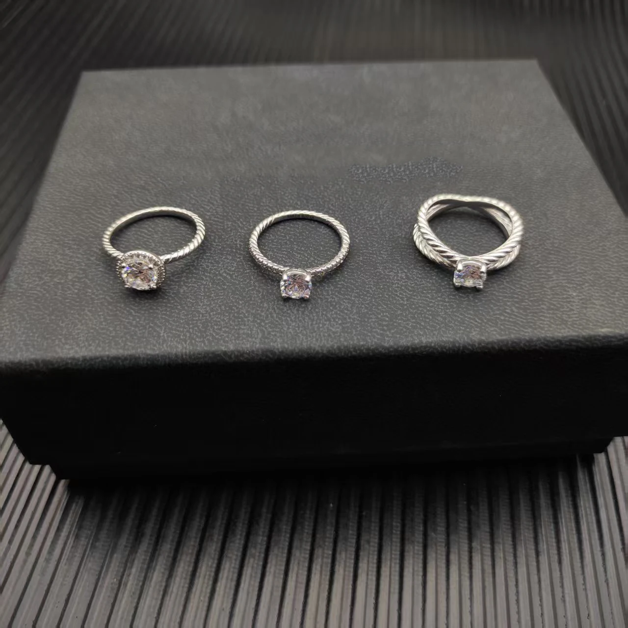 

S925 Sterling Silver 2025 New Interwoven Diamond Ring, Unisex, Fashionable, Trendy, Retro, Simple, Classic, Luxurious Jewelry