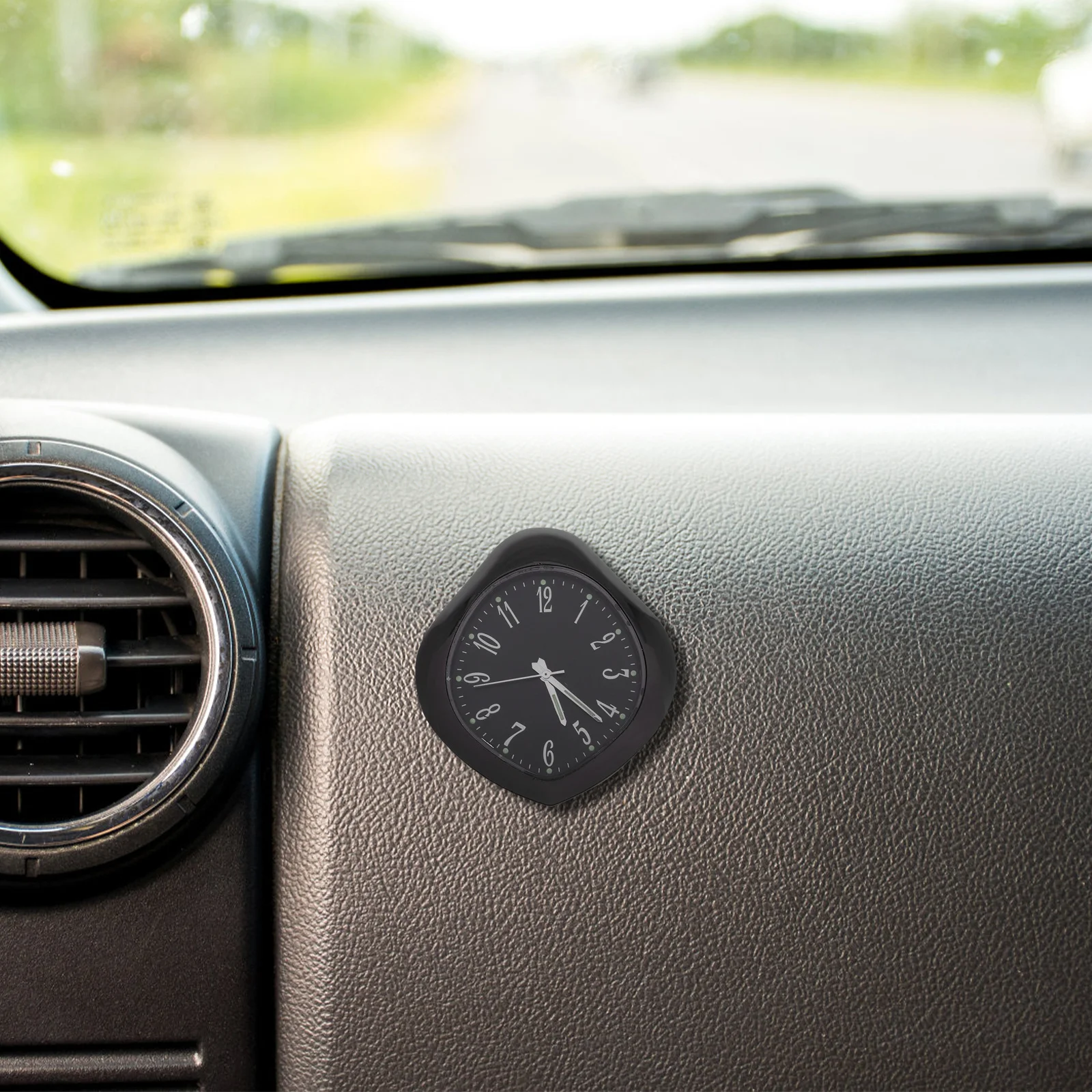 

Car Glow In The Dark Large Display Automotive Quartz Dashboard Clock Mini Vehicle Interior Decoration Luminous Metal Clock For