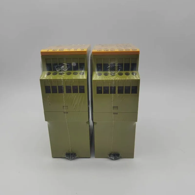 Germany Pilz safety relay PNOZ X3 X4 774318 774310 774730