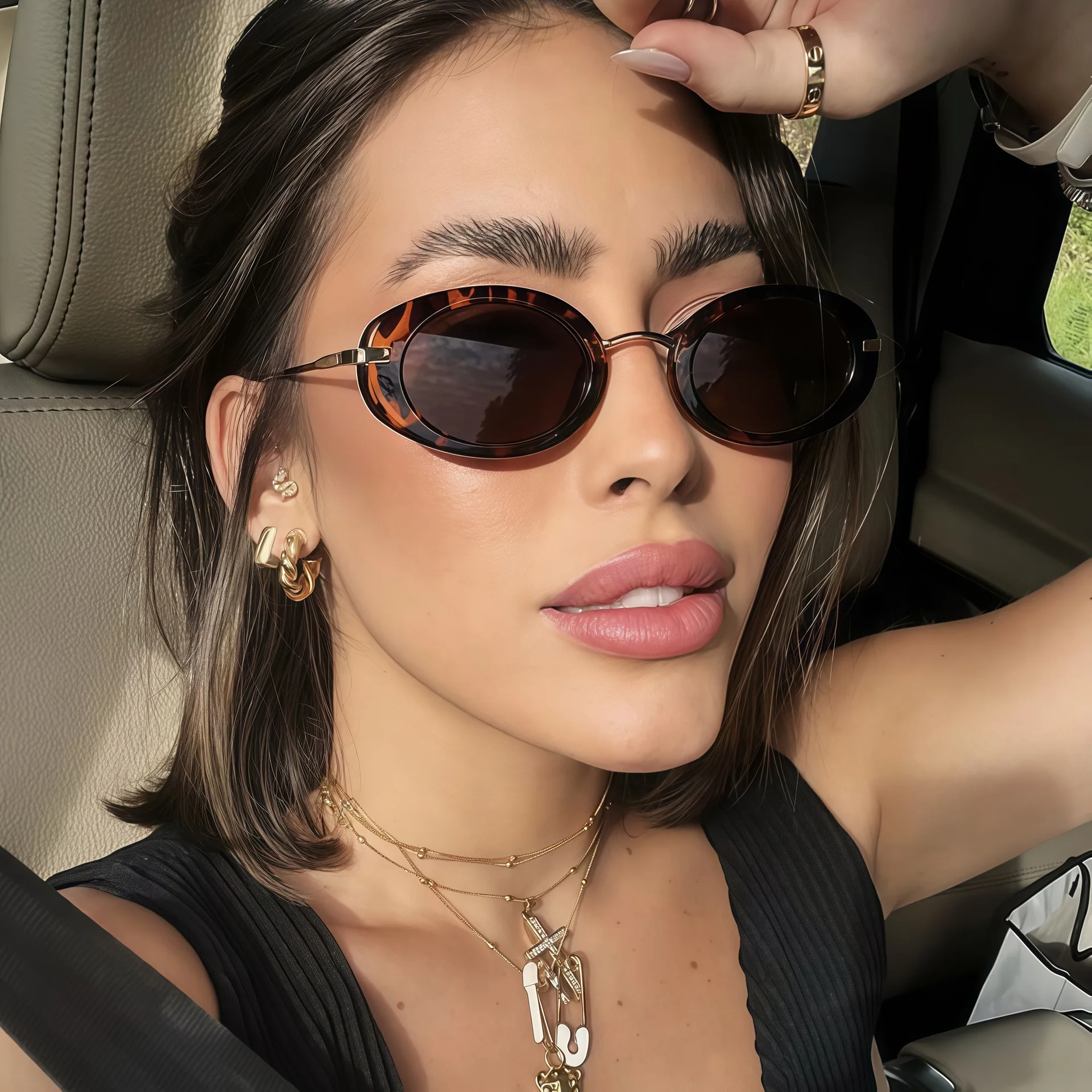 

2025 New Oval Small Frame Sunglasses for Women Fashion Retro UV400 Protection Trendy Streetwear Holiday Gift