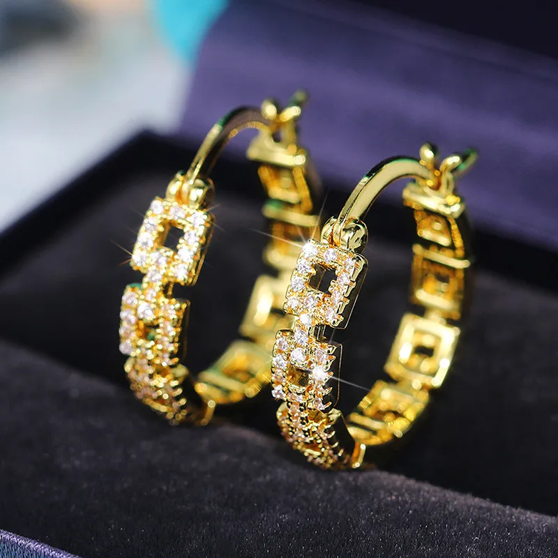 

Huitan Fashion Versatile Big Circle Earrings for Women Micro Paved Cubic Zirconia Luxury Bride Wedding Hoop Earrings Hot Jewelry