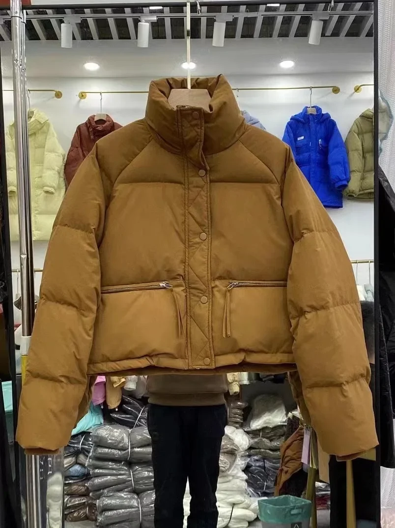 Parka do algodão do estilo japonês para mulheres, revestimento curto elegante da cor sólida, roupa exterior engrossada e quente