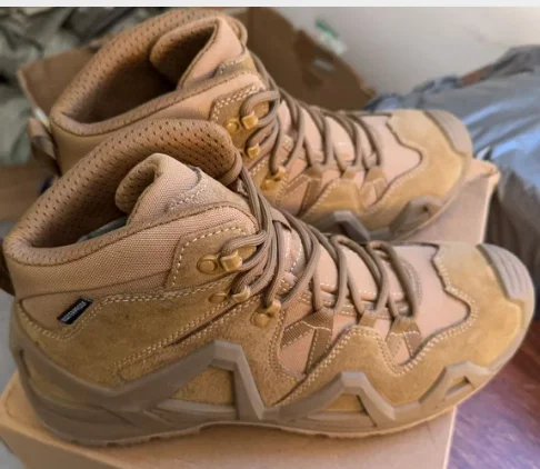 

New Winter Bestseller High-Quality Unisex Outdoor Hiking Boots Slip-Resistant, Durable, Breathable Hiking Shoes Excellent