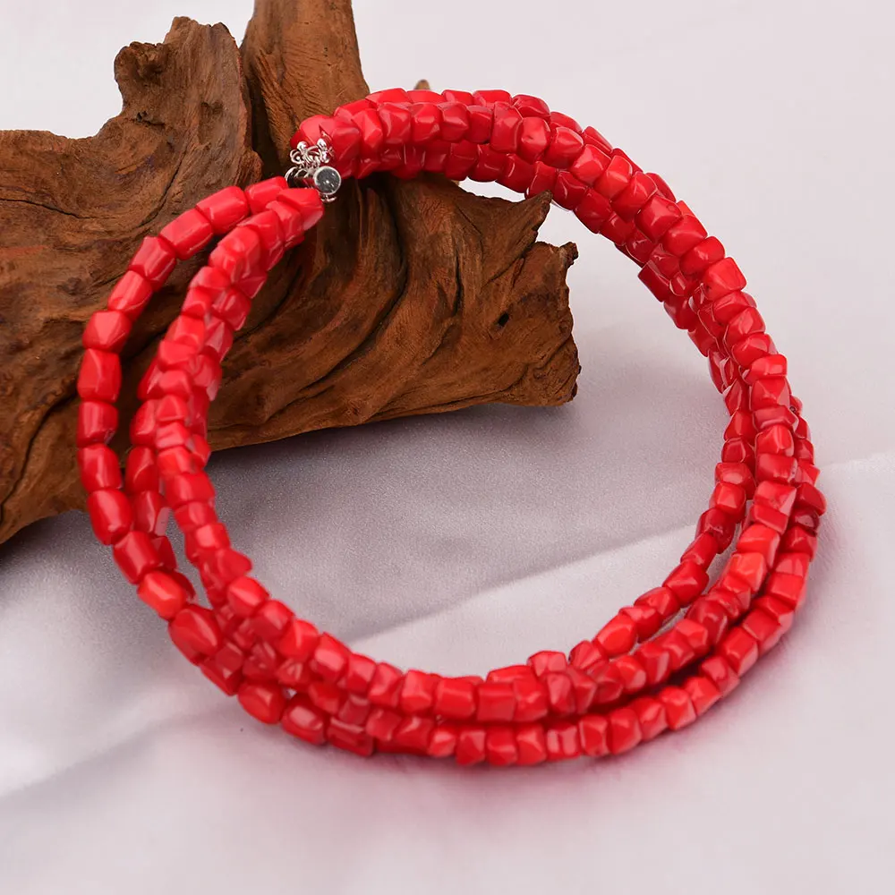 

GG 4-прядное ожерелье из натурального красного коралла произвольной формы с разнорядными драгоценными камнями