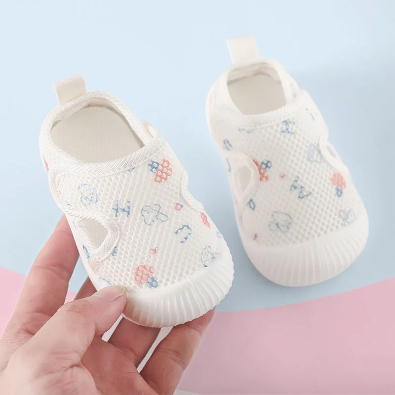 2026 New Newborn Baby Breathable Mesh Sandals Hollow Out Infant Girls Boys Soft First Walker Shoes Spring Summer Baby Sandals