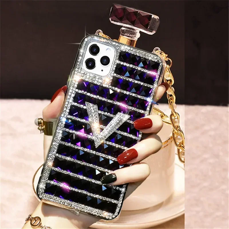 Luxury Diamond Perfume Bottle Case TPU Rhinestone Bling Cover Coque for Iphone 15 14 11Pro 13 Pro max 12 mini XS Max 17 16 Plus