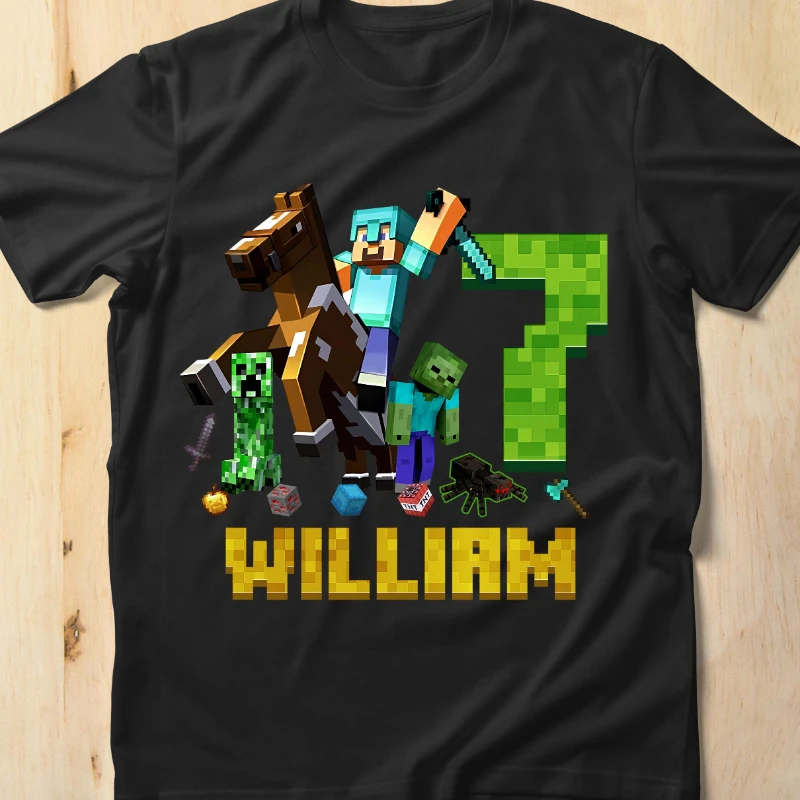 قميص عيد ميلاد MineC مخصص من السبعينيات الرجعية: تي شيرت عائلي الألعاب، هدية للأطفال تي شيرت فرقة العرض مملكة سحرية هدية العطلة