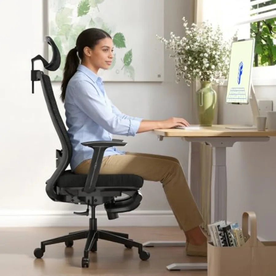 Home office ergonomic chair with cloud-gray fabric, black metal frame, adjustable lumbar support and 2D headrest for gaming and