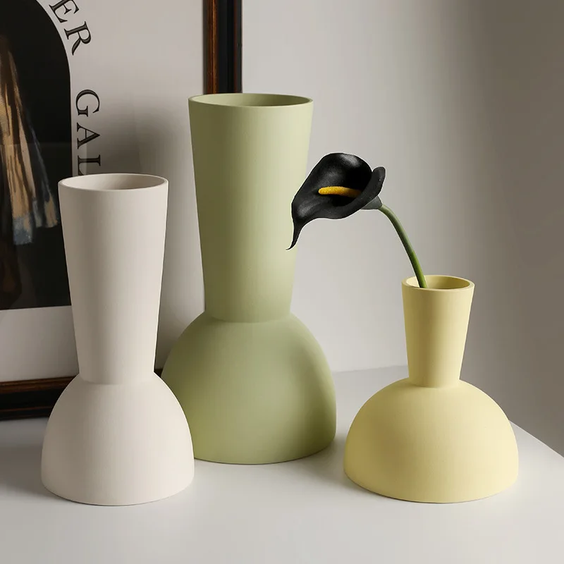 

Cream Style Ceramic Vase, Stylish Home Decor for Living Room Model Room, Flower Arrangement Decoration