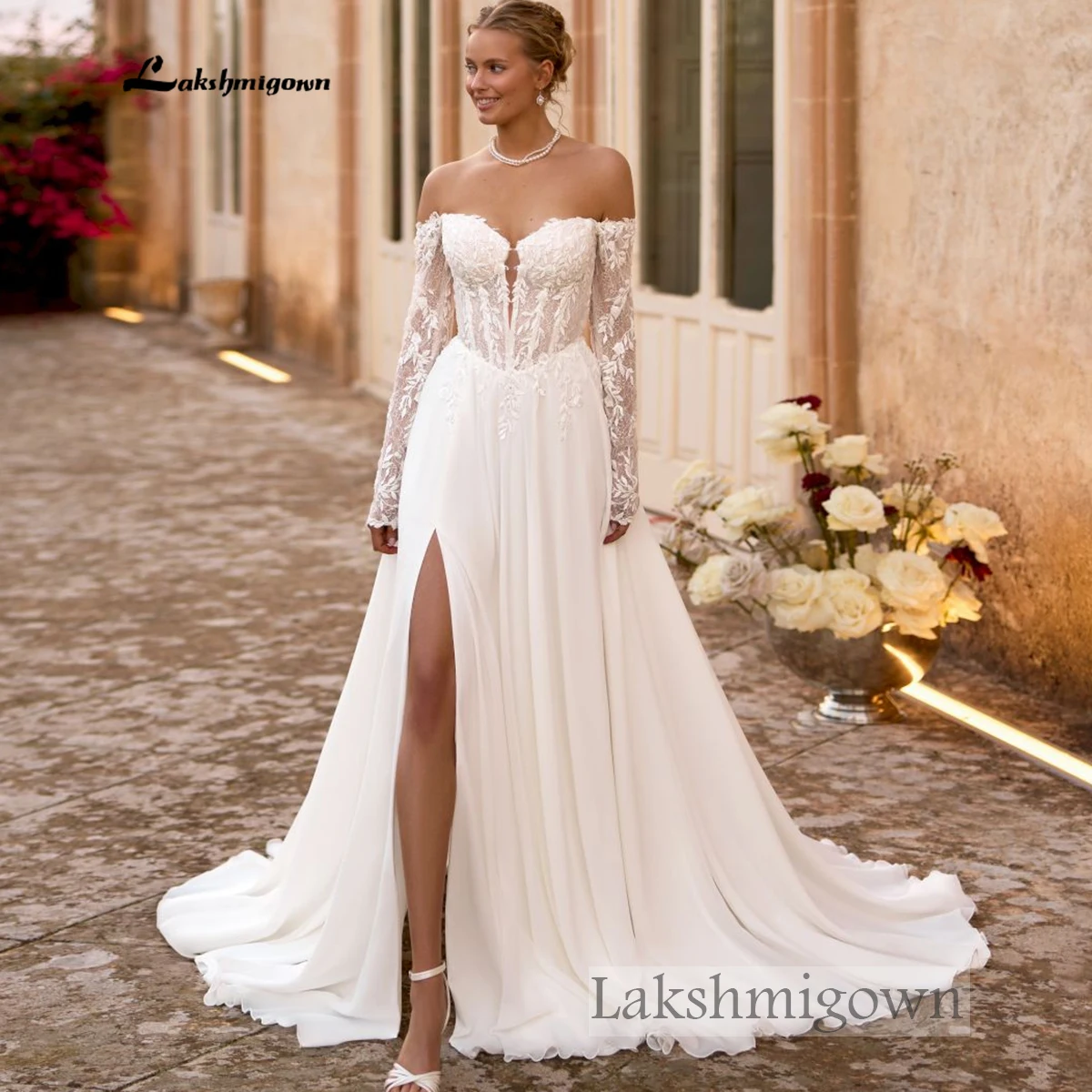 Schulterfreies, langärmliges Spitzen-Hochzeitskleid, rückenfrei, mit hohem Schlitz, aus Chiffon, A-Linien-Schnitt, Brautkleid mit Schleppe, Vestido De Novia, nach Maß gefertigt. – Detail 5
