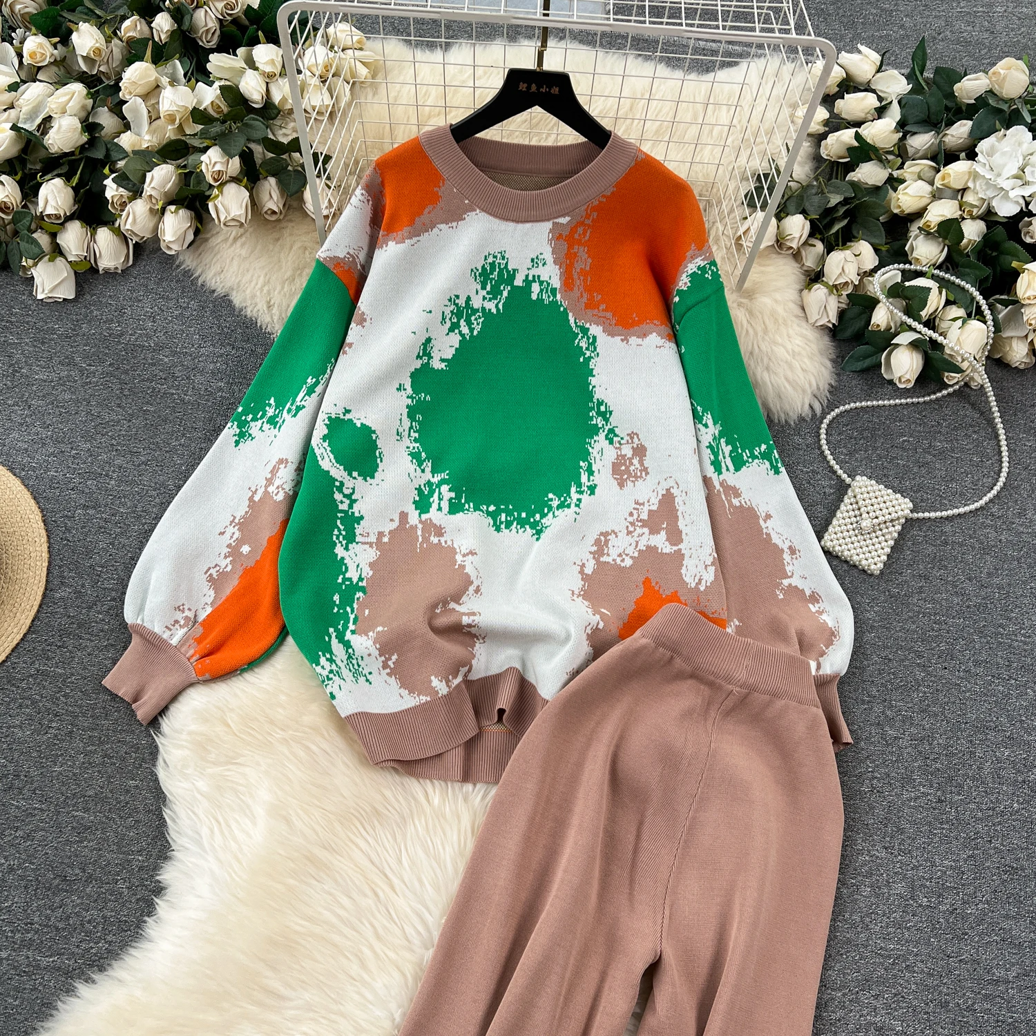 

Комплект из двух предметов, осенний новый американский стиль, ленивый стиль, модный свободный пуловер с круглым вырезом и эластичной резинкой на талии, черные широкие брюки