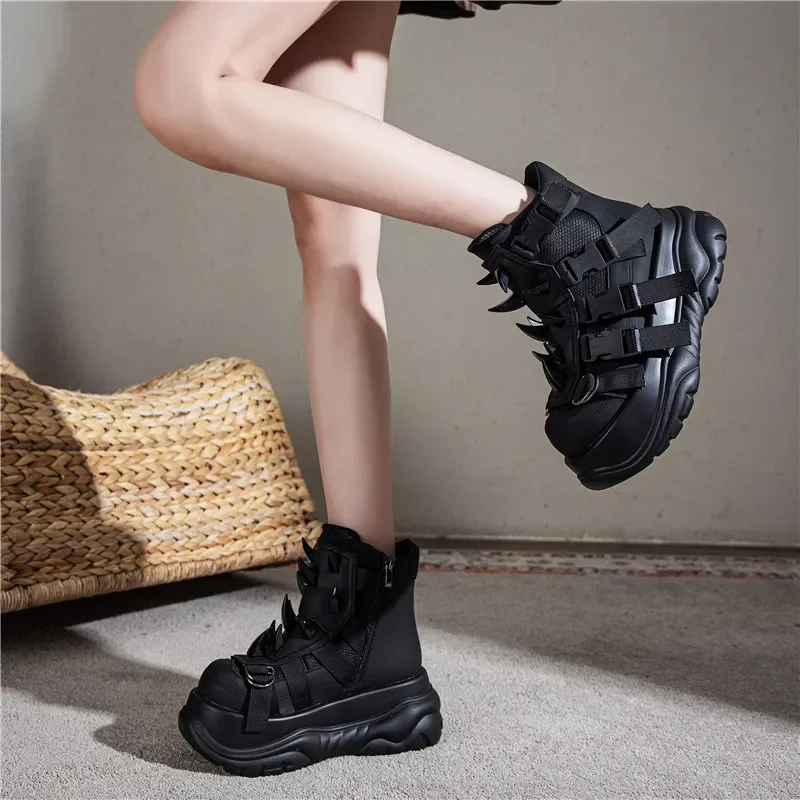2025 New Women Genuine Leather Punk Rivet Muffin Platform Sports Retro Rivets Heavy Metal Short Boots 7cm