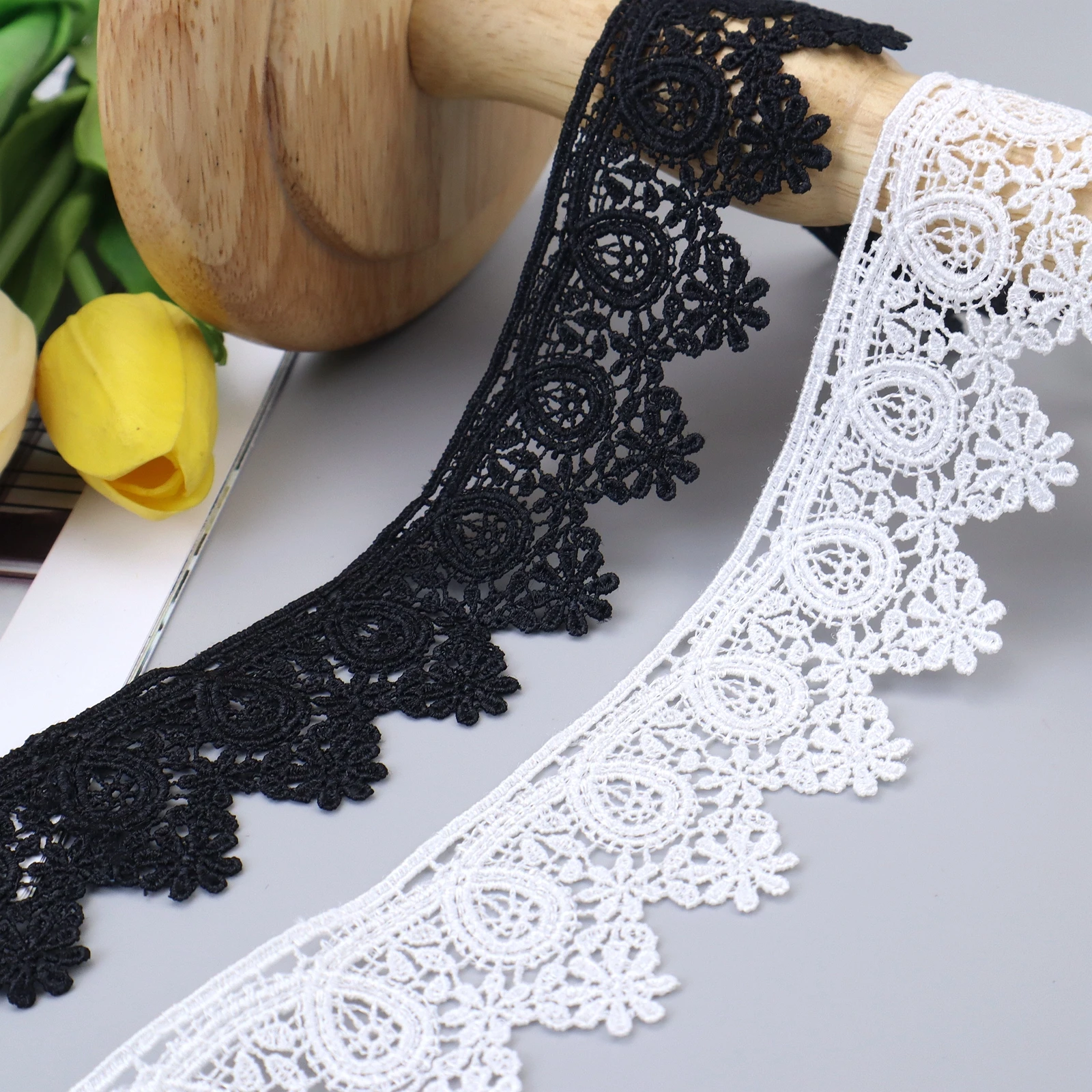 1 Yard Venice Lace Trim Floral Embroidered Lace Ribbon for Crafts Dress Gift Wrapping Wedding Home Decoration