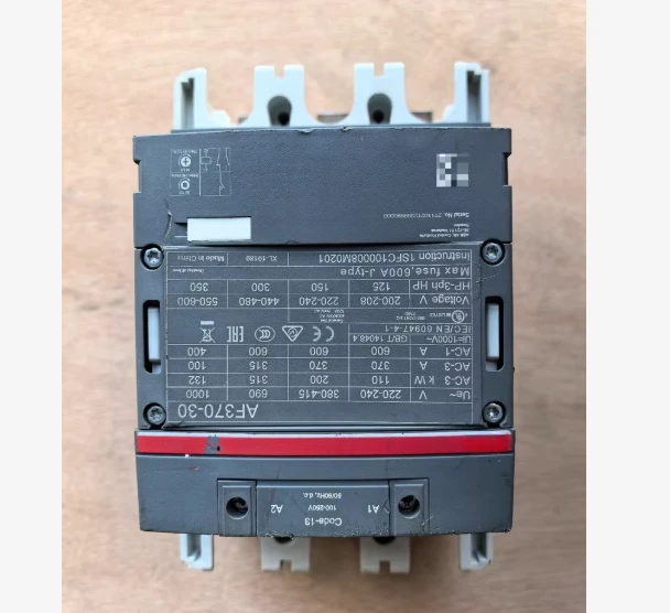 

Contactor, model AF370-30 for soft starters PSTX470-600-70, PSTX570-600-70