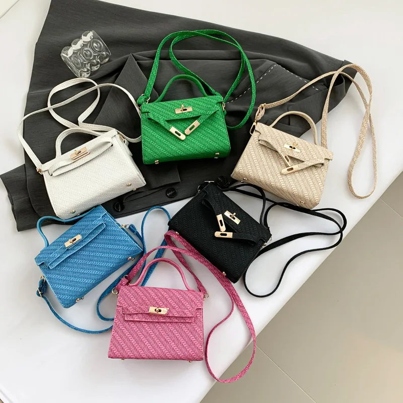 

USDEU Embossing Chain Square Bag PU Leather Large Capacity Shoulder Crossbody Cell Phone Bag for Women