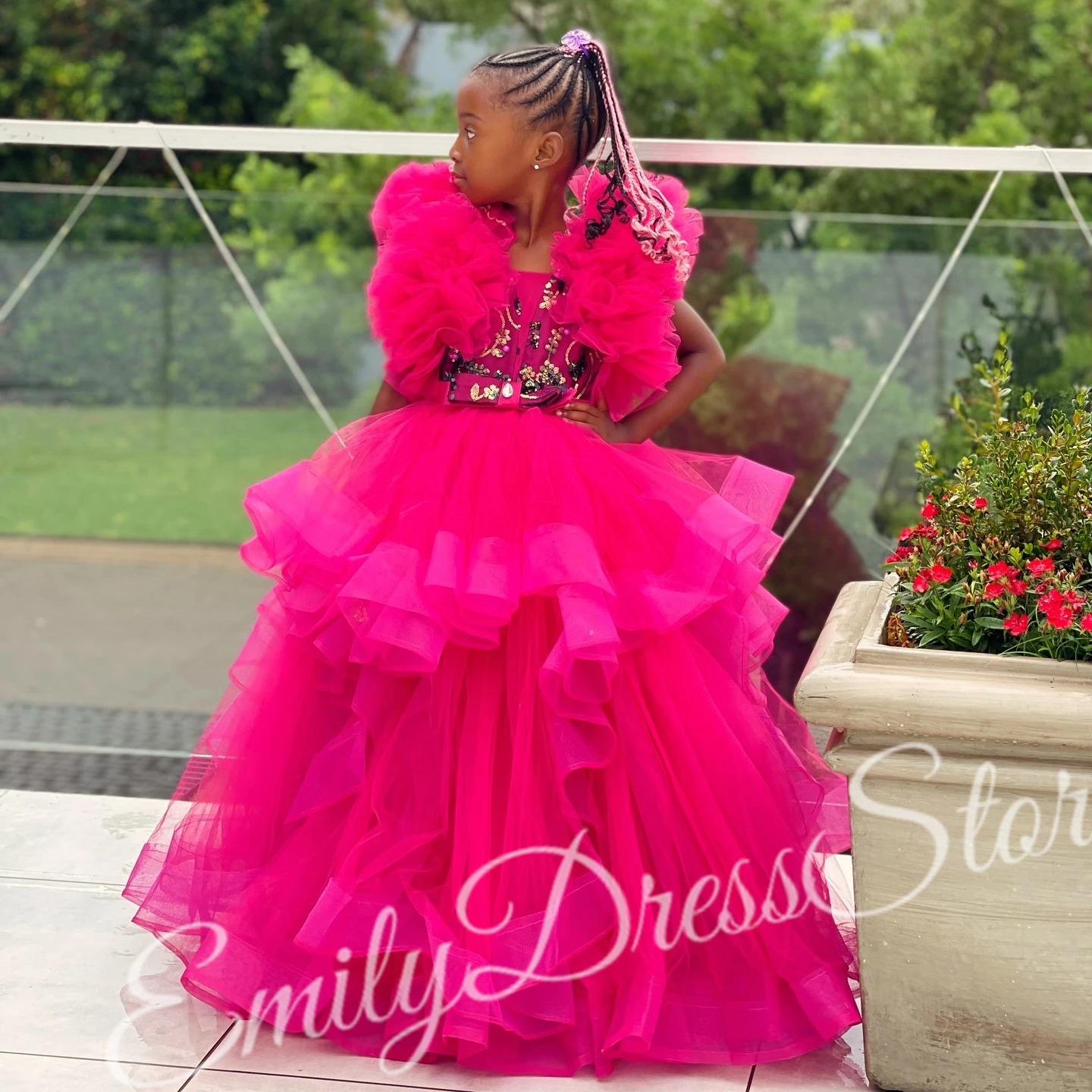 

Customized Hot Pink Flower Girl Dress For Wedding Tulle Lace Applique Puffy Baby Kids Birthday Party First Communion Ball Gown