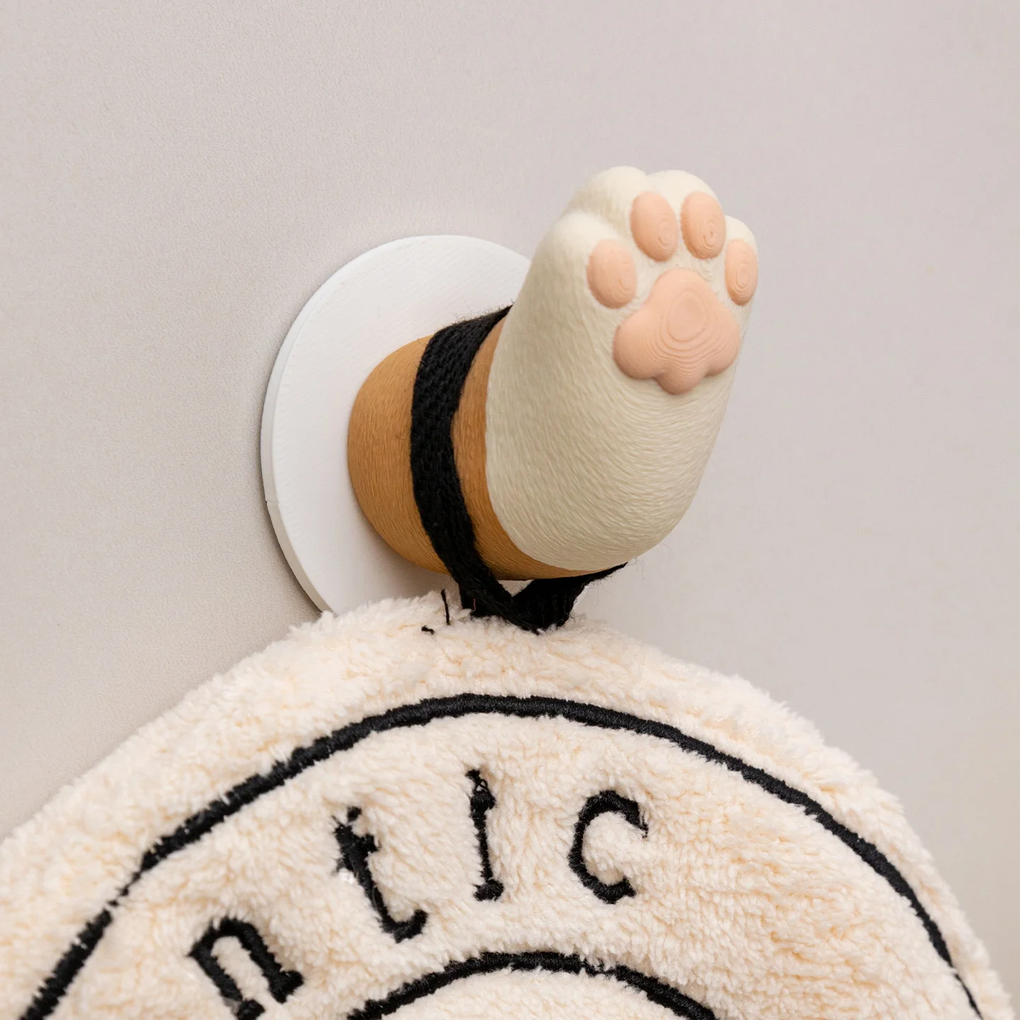 Cute Cat Paw Hook Creative Cartoon Suction Cup Hook Self‑Adhesive Hook Holder Home Kitchen Bathroom Wall Storage Organizer Rack