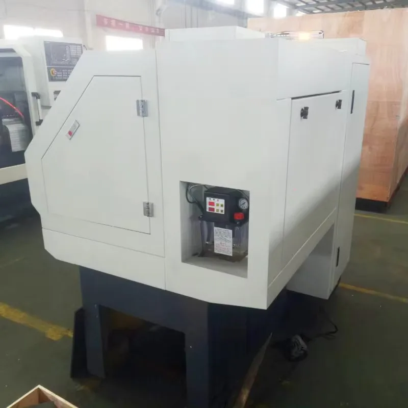 China Automatic Mini CNC Lathe Hine Ck6130 With Fanuc GSK Control System For Light Duty Turning And Hining