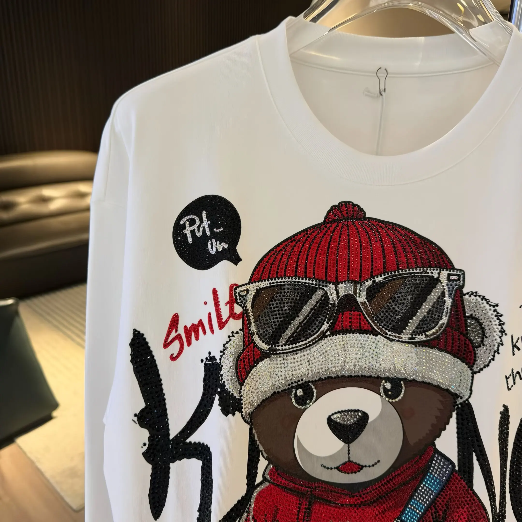 Handsome Bear Hot Diamonds Round Neck Pullover Top Autumn Winter Long Sleeve Sweatshirt All-match Male Cotton Hoodie T-shirt