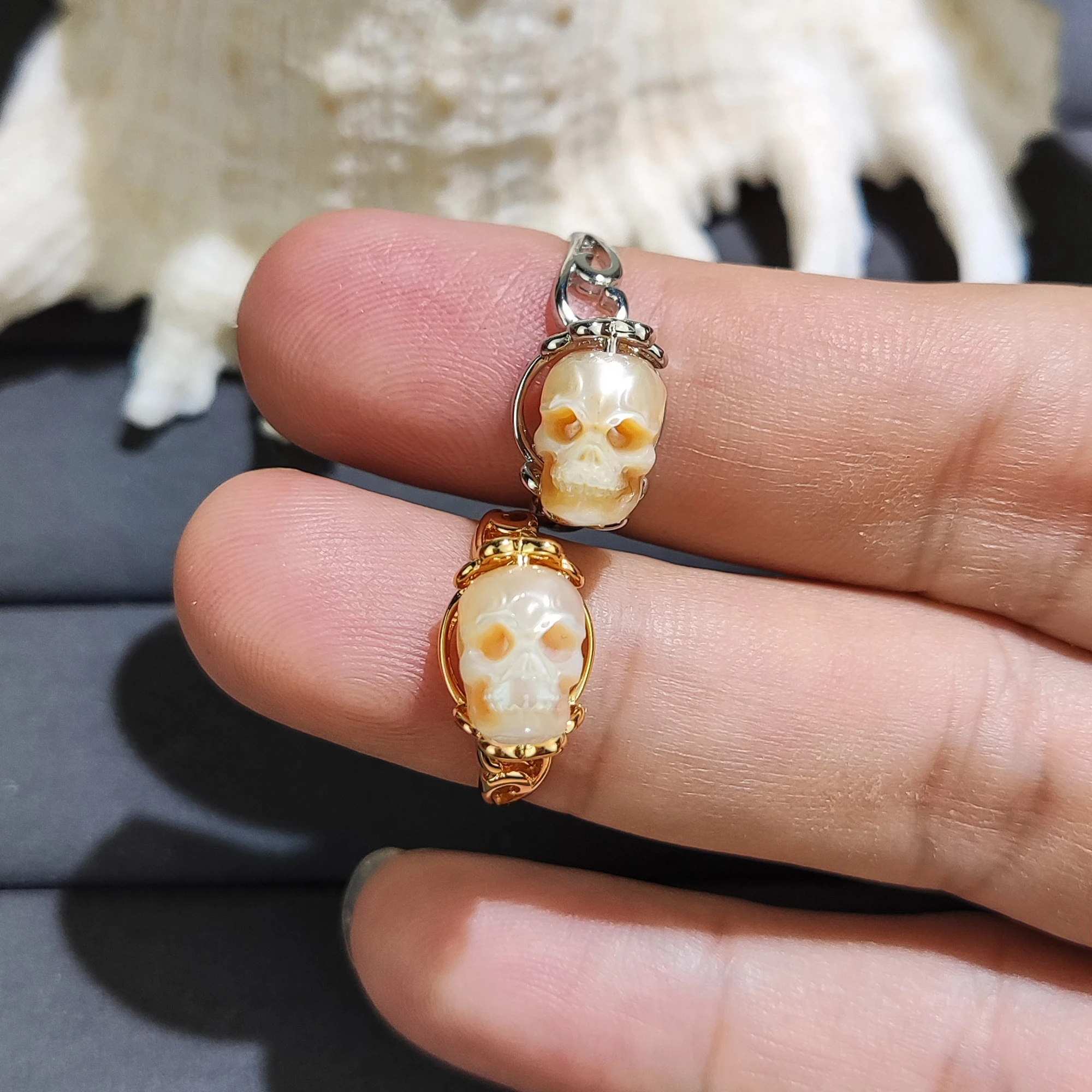 Handmade Carved Pearl Skull Adjustable Ring Gold Plated Fashion Jewelry for Women Anniversary Halloween Gifts