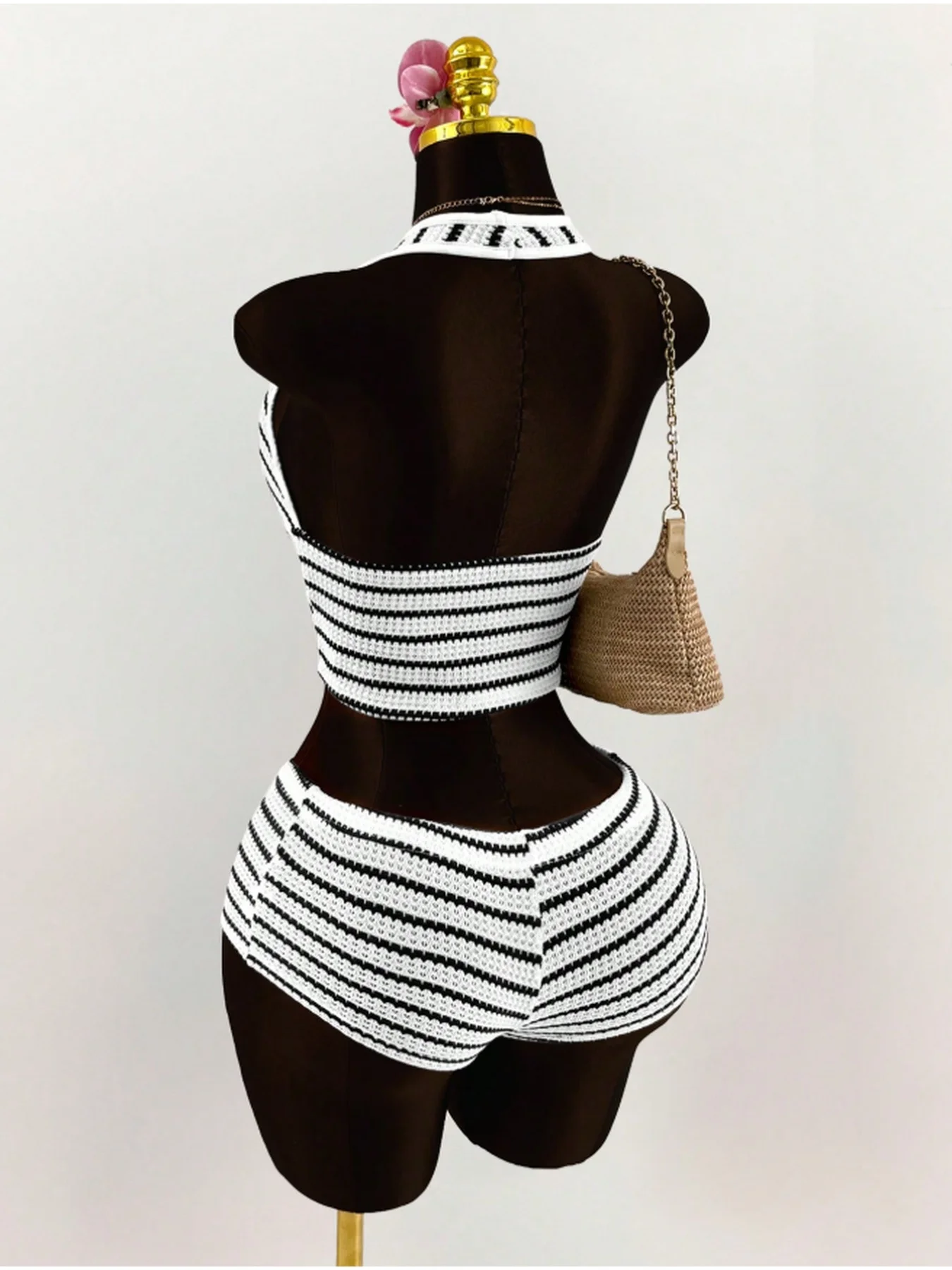 Women's Set Summer Casual Sexy Color Blocked Hanging Neck Sleeveless Tied Top + Color Blocked Elastic Waist Shorts Set
