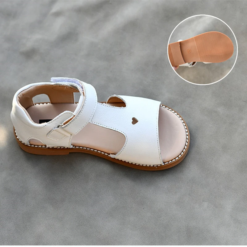 Genuine Leather Girls sandals Cute heart Open toes Soft Cowhide Children\'s school shoes Baby garden shoes Kids sandals Size 33