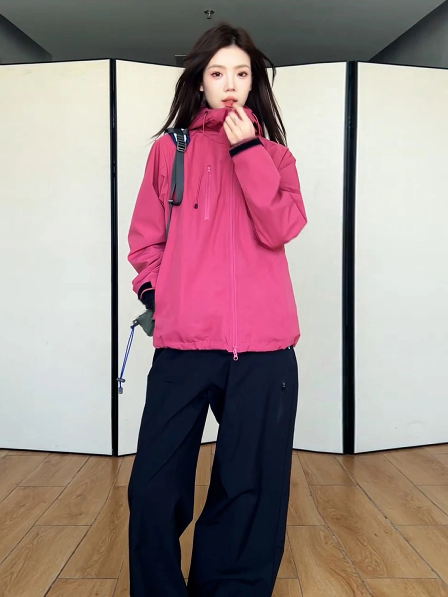 

Розовый женский костюм для активного отдыха и альпинизма с защитой от УФ-излучения, американский стиль, весна 2026, новинка, свободный крой, на молнии, с длинными рукавами