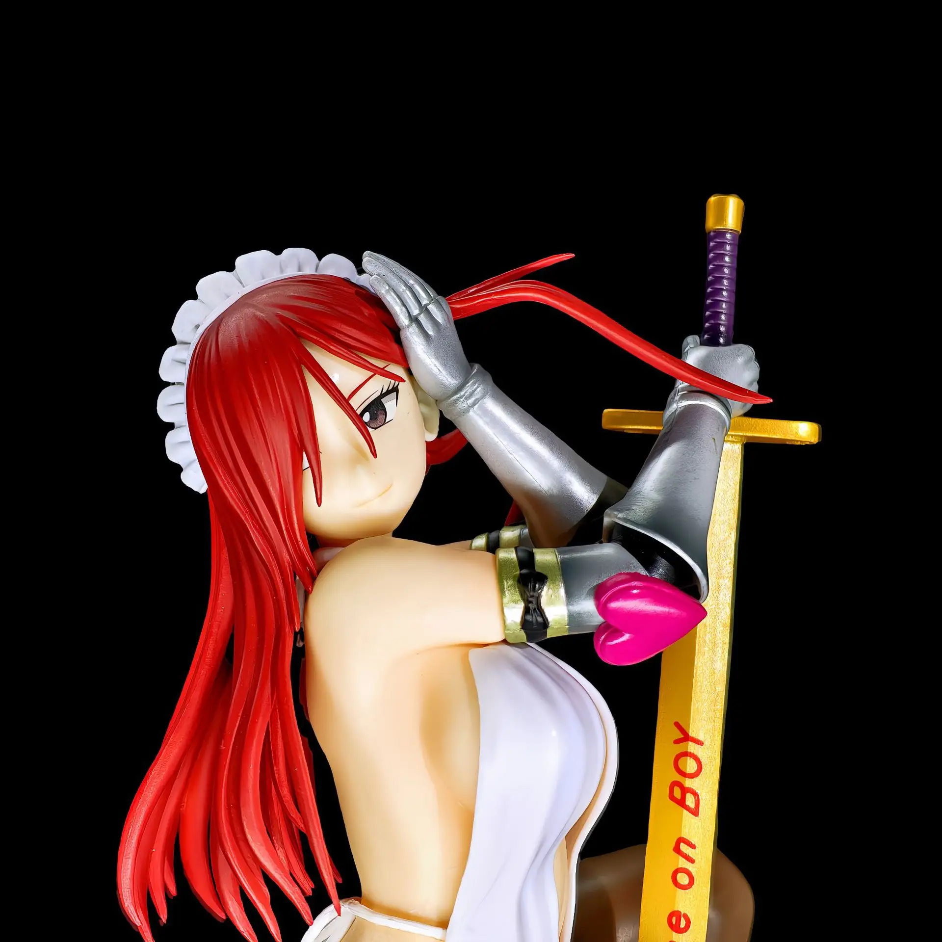 19CM FAIRY TAIL Erza Scarlet  Armor of Temptation Squatting Anime Handmade Action Figures Desktop Case Decoration Ornament Gift
