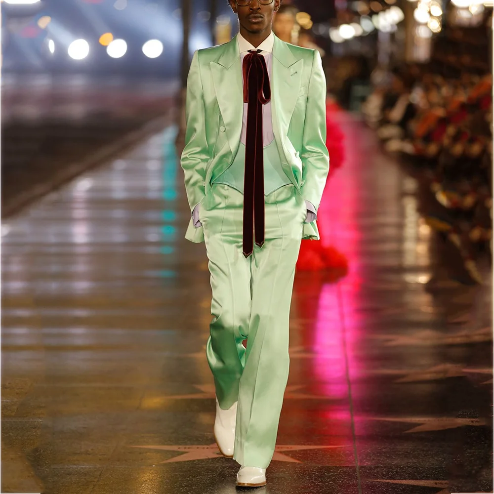 

Formal Wedding Suit Three Pieces Gentleman Slim Fit Peak Lapel Man Suit Set Business Casual Party Prom Tailored Male Clothing