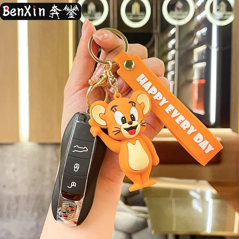 Miniso Nowe pluszowe breloczki, zawieszki do samochodu, wykwintne torebki dla par, ozdoby do kluczy.