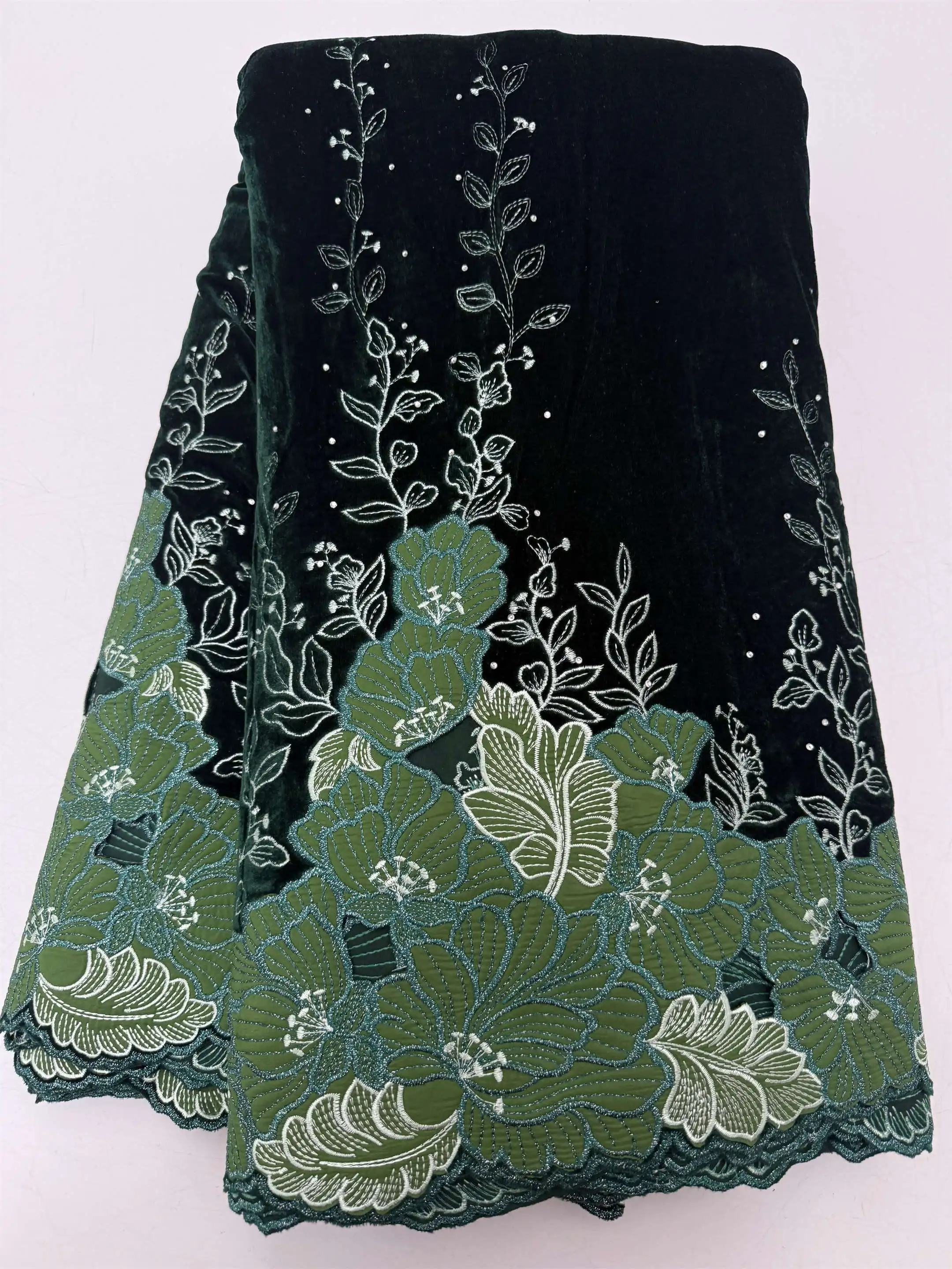 Salouva 2026, czarna, nigeryjs – Sewing Velvet Fabric recenzja i cena