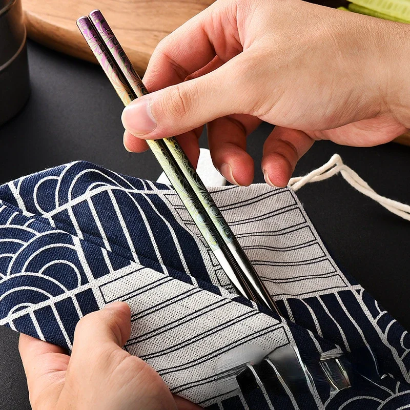 Pure Titanium Chopsticks Do Not Mold Color High Appearance Level Household Non-slip High-end Gift Tableware Chopsticks