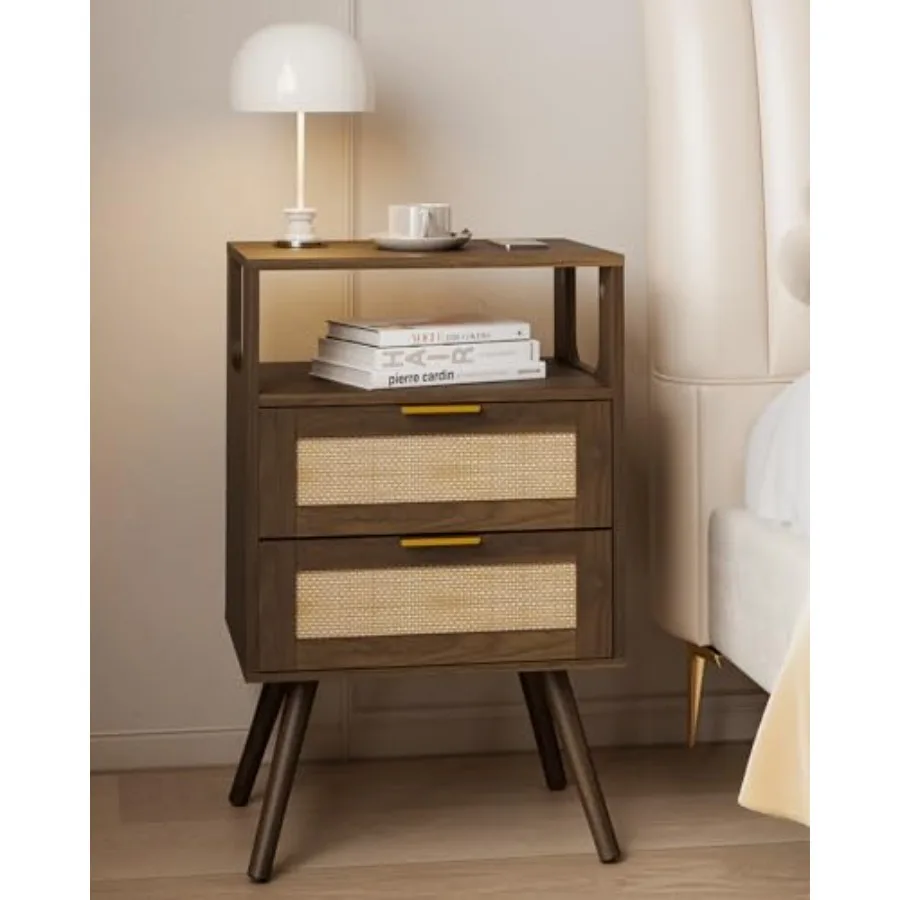 

Прикроватная тумбочка из ротанга в стиле фермерского дома с 2 выдвижными ящиками и открытой деревянной полкой для спальни и небольших помещений