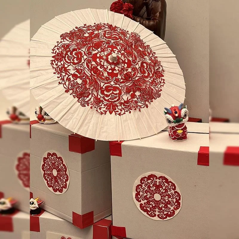 

New Year Chinese Style Traditional Folk Art Paper Cutting Decorative Material Special Red Xuan Paper for Kindergarten Decoration