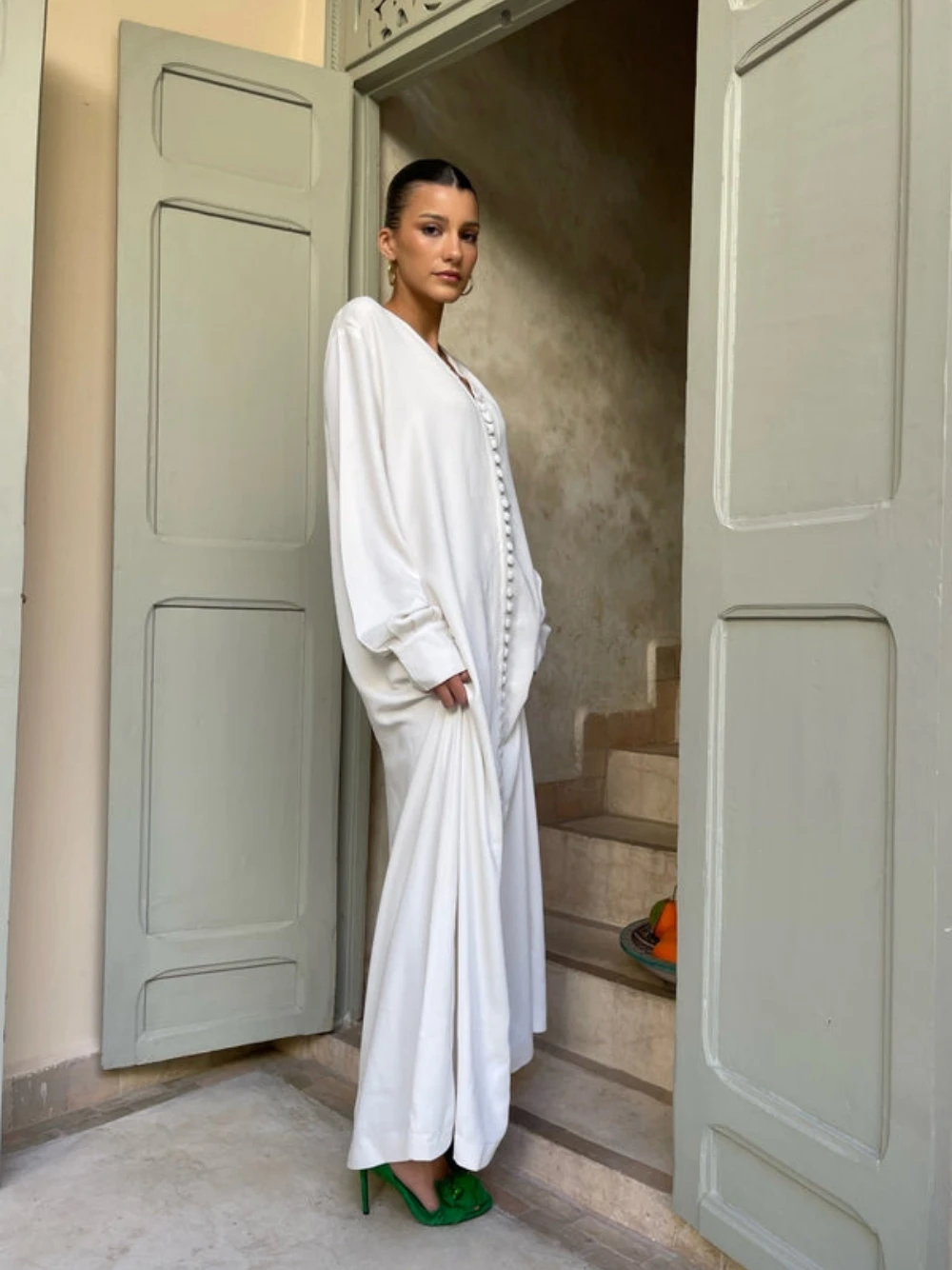 White Round Buttons Evening Dress Simple A-line Bridal Caftan Dresses Kaftan V-neck Gown For Wedding Customized Vestidos De Gala