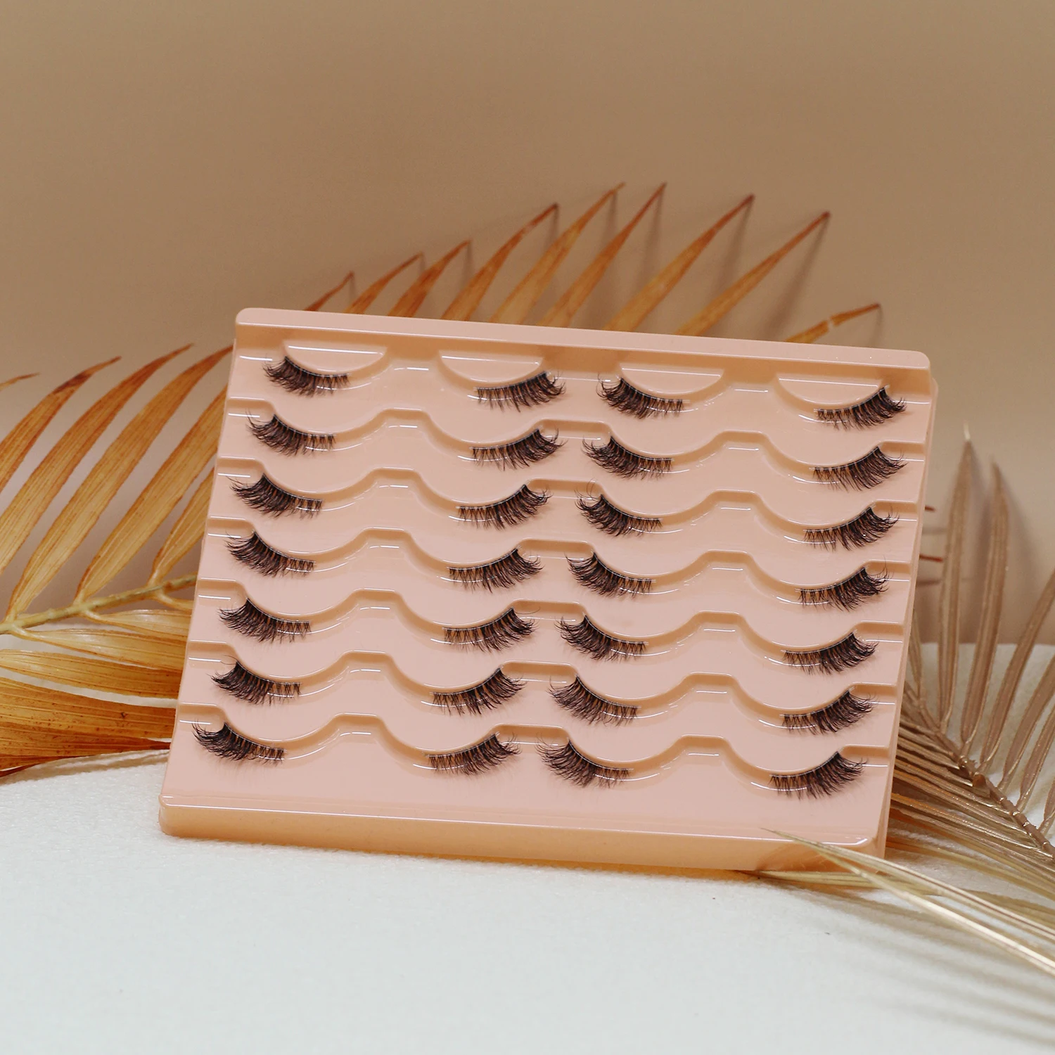 14 pares de cílios postiços olho de gato, fofos e de aparência natural, curvados C, meio cílios, com faixa transparente, adequados para iniciantes, reutilizáveis