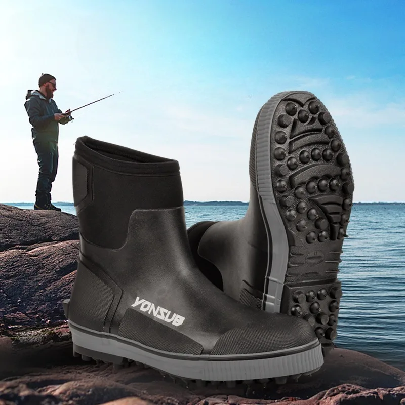 

Outdoor Waterproof Cold-Proof Warm Fishing Shoes with Steel Spikes Rock Fishing Shoes Anti-Slip Snow Hiking Boots