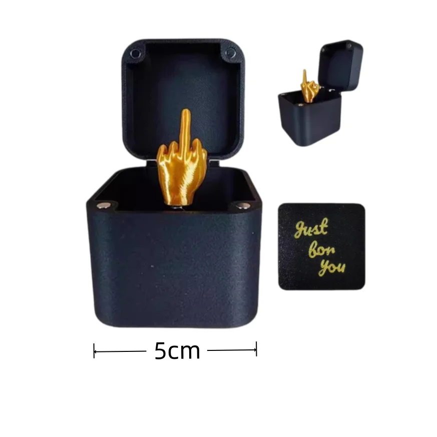 Out of the Box Pop-Up Middle Finger Gift Box Annoying Gift Box Creative Desk Home Decor Novelty Christmas Funny Prank Gift