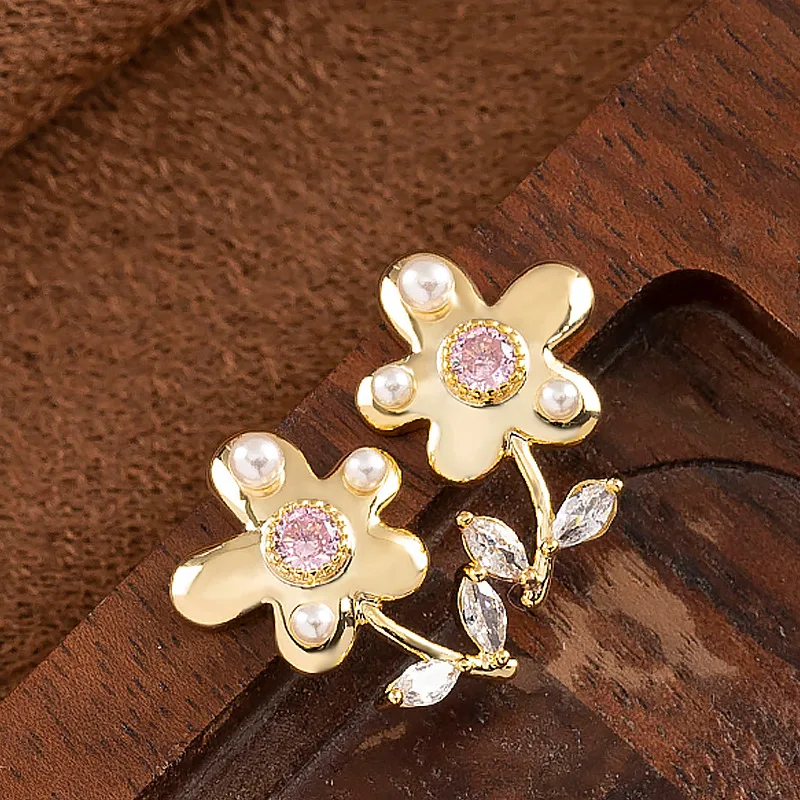 

Sweet and Delicate Resort-Style Zirconia Pearl Flower Stud Earrings Unique and Versatile Ear Jewelry for Women A Perfect Gift