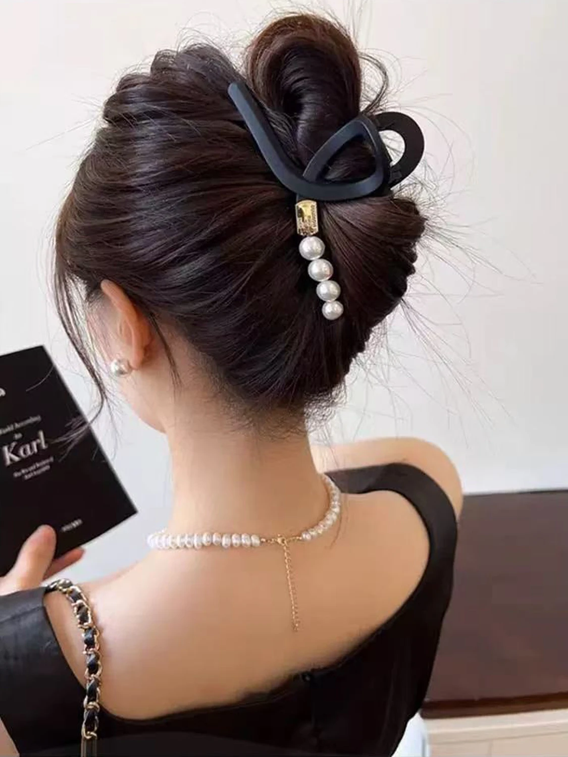 1 Stück Haarspange aus mattem Perlmuttmetall, Hinterkopf-Premium-Sense, großer Halteclip, nahtloser Hai-Clip, geeignet für den täglichen Gebrauch