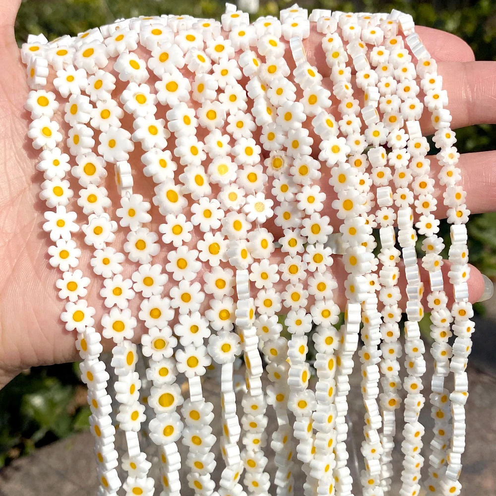 4/6/8mm natürliche kleine Gänseblümchen Glas flache Blume Spacer lose Steinperlen für Schmuckherstellung DIY Armband Halskette 15" Sommer