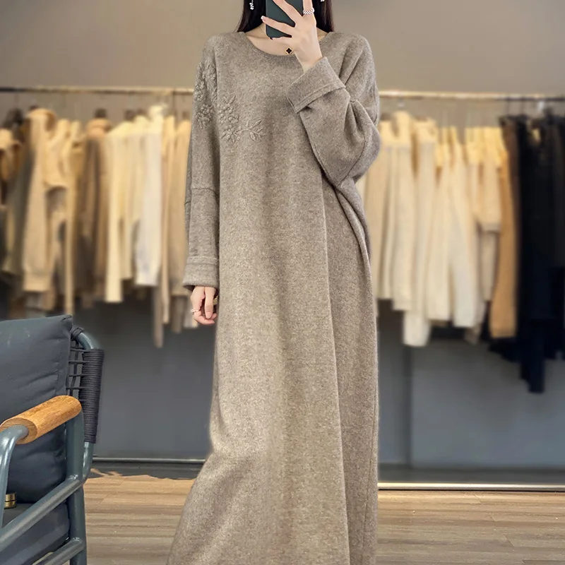 

Women's Round Neck Cashmere Dress, Loose, Lazy Wind Embroidery, Plus Size Sweater, Pure Wool Knitted Dress, Autumn and Winter