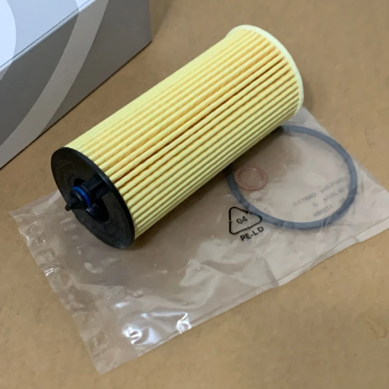 Car Oil Filter 11428575211 For  F30 F31 F34 G01 G20 G30 F10 F11 F15 F20 F25 118i 220 320i 320d 520d 530i 725d X3 X4 X5 Engine