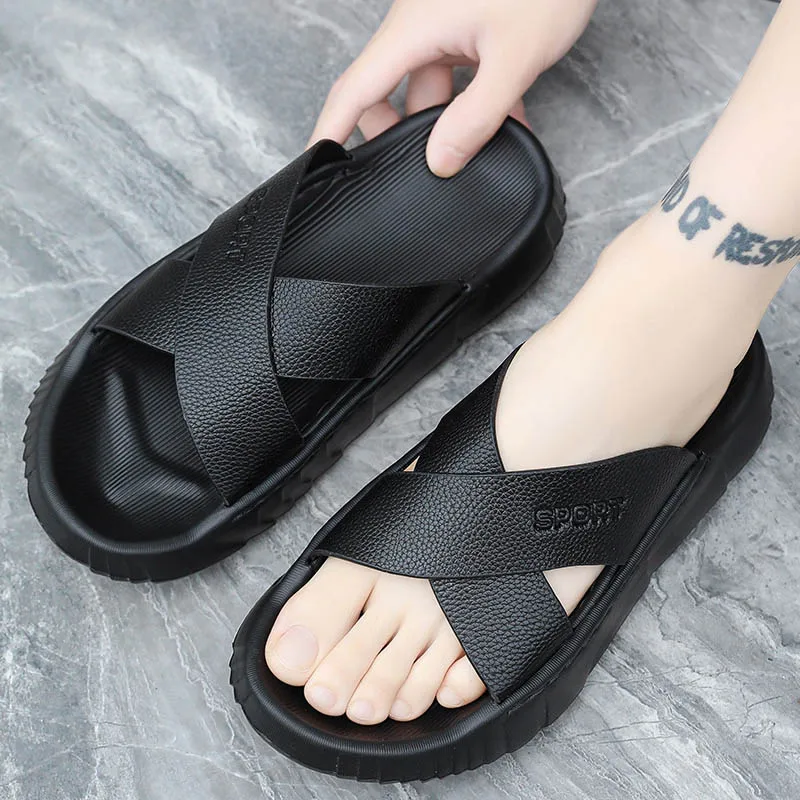 Men\'s thick soled Simplicity comfort slippers summer outdoor waterproof Breathable beach shoes fashion soft soled sports sandals