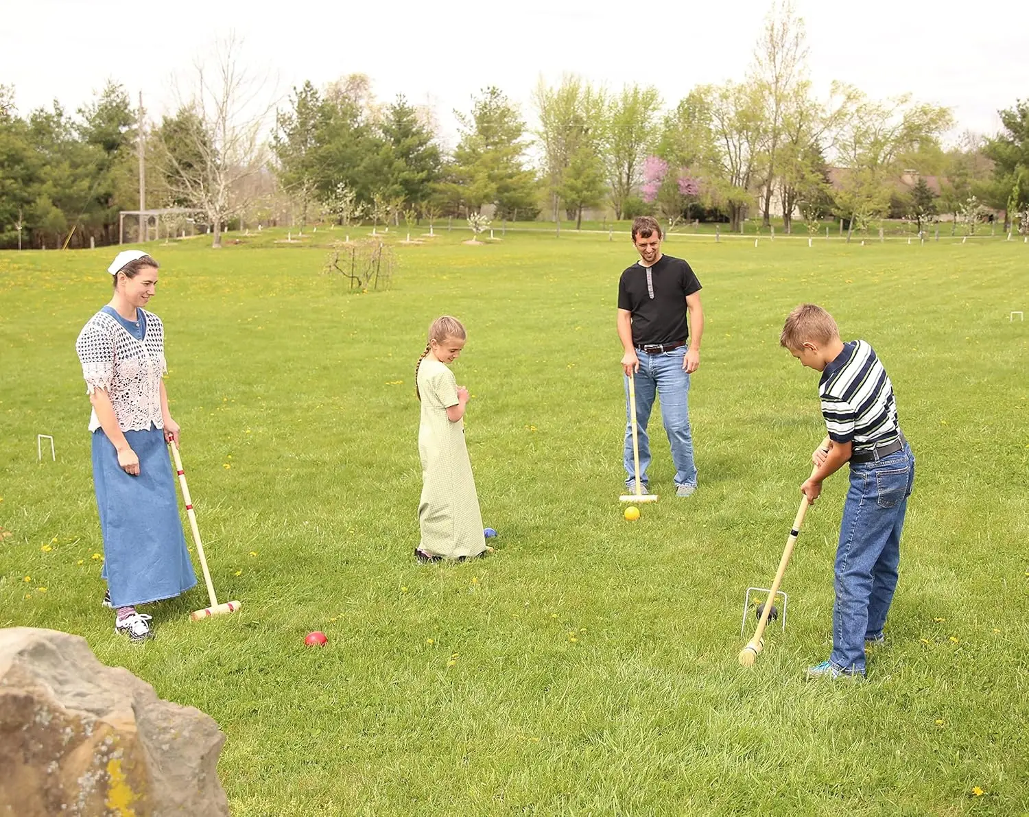 Deluxe Croquet Game Set - 8 Player - with Wooden Stand (Eight 32