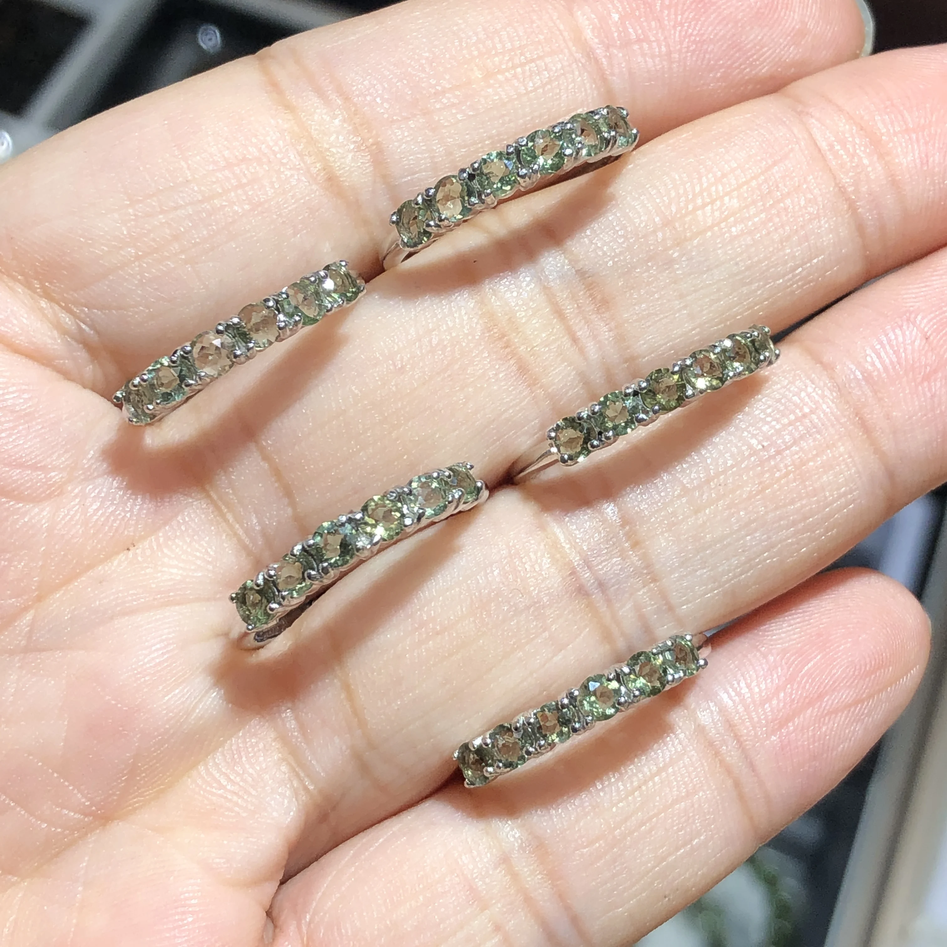 

1 Pc Fengbaowu Natural Czech Moldavite Ring 925 Sterling Silver Resizable Reiki Healing Stone Jewelry Gift For Women