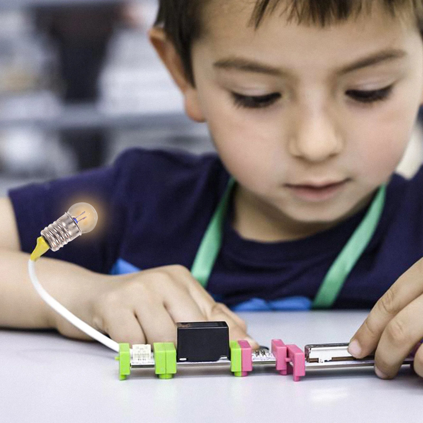 

1Set Electrical Laboratory Mini Light Bulbs Physics Screw Lamp Bulb for School Science Experiments DIY Teaching Supplies Kit