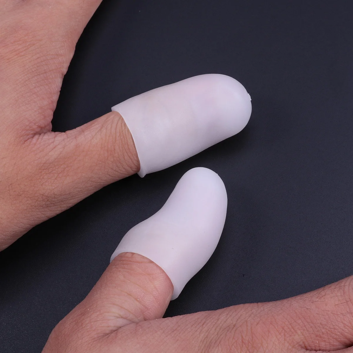 12個入り シリコンゲル トゥキャップ ホワイト ソフト 伸縮性 再利用可能 滑り止め 足ケア プロテクター 角質除去 男性 女性 ヘルスケア