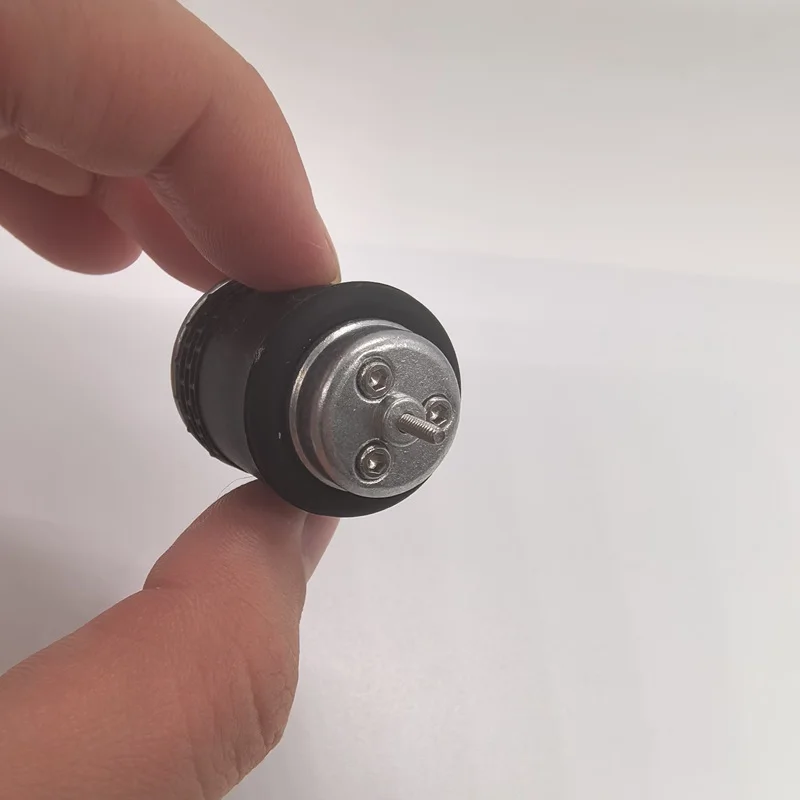 Scaleclub model new simulation 1/14 truck Tiangong tractor airbag suspension